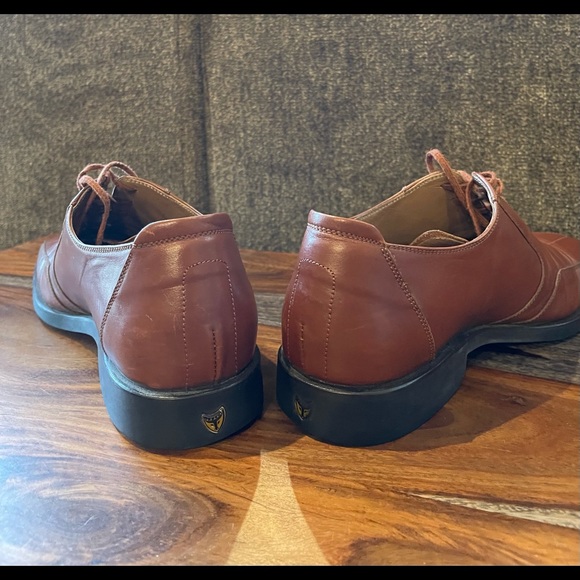 Men’s Toschi shoes size 9. Mint condition. - Picture 6 of 8